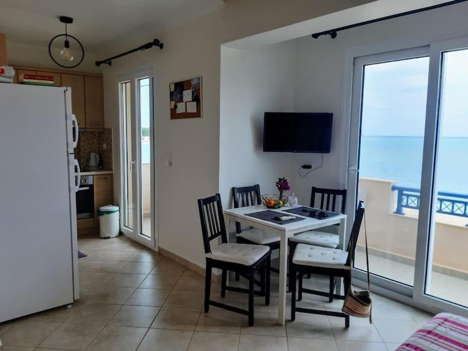 Appartement Almiriki à Élaphonèse Extérieur photo
